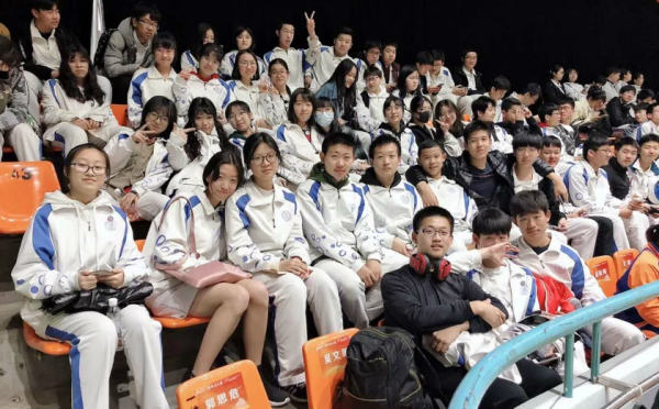 小学女篮球队员_小学女生女篮球冠军是谁_篮球冠军比赛有女生吗