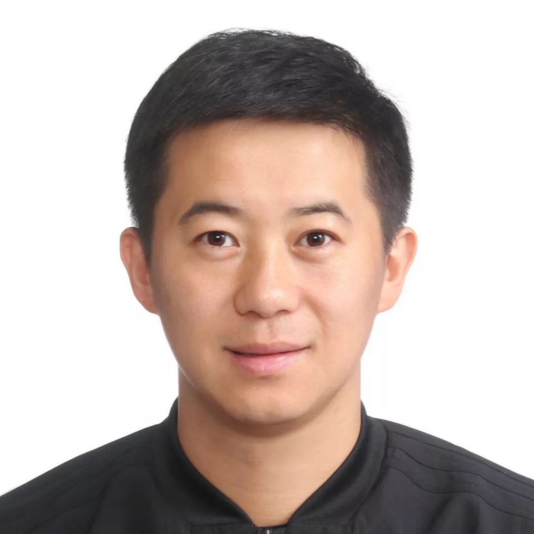 足球规则开球_2018足球开球规则_足球开球怎么决定的