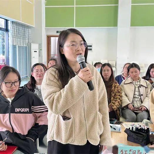 幼儿足球规则游戏设计意图_幼儿园足球游戏教案和设计意图_幼儿足球规则意识