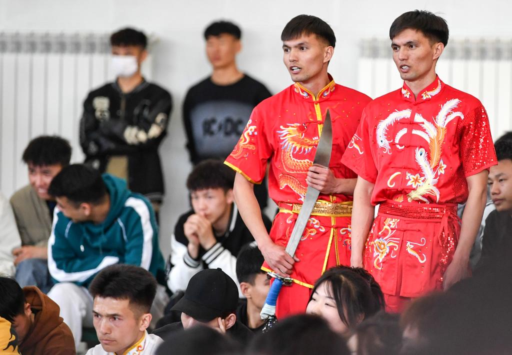 2019小学篮球比赛_故城小学篮球比赛冠军_全国篮球小学生冠军